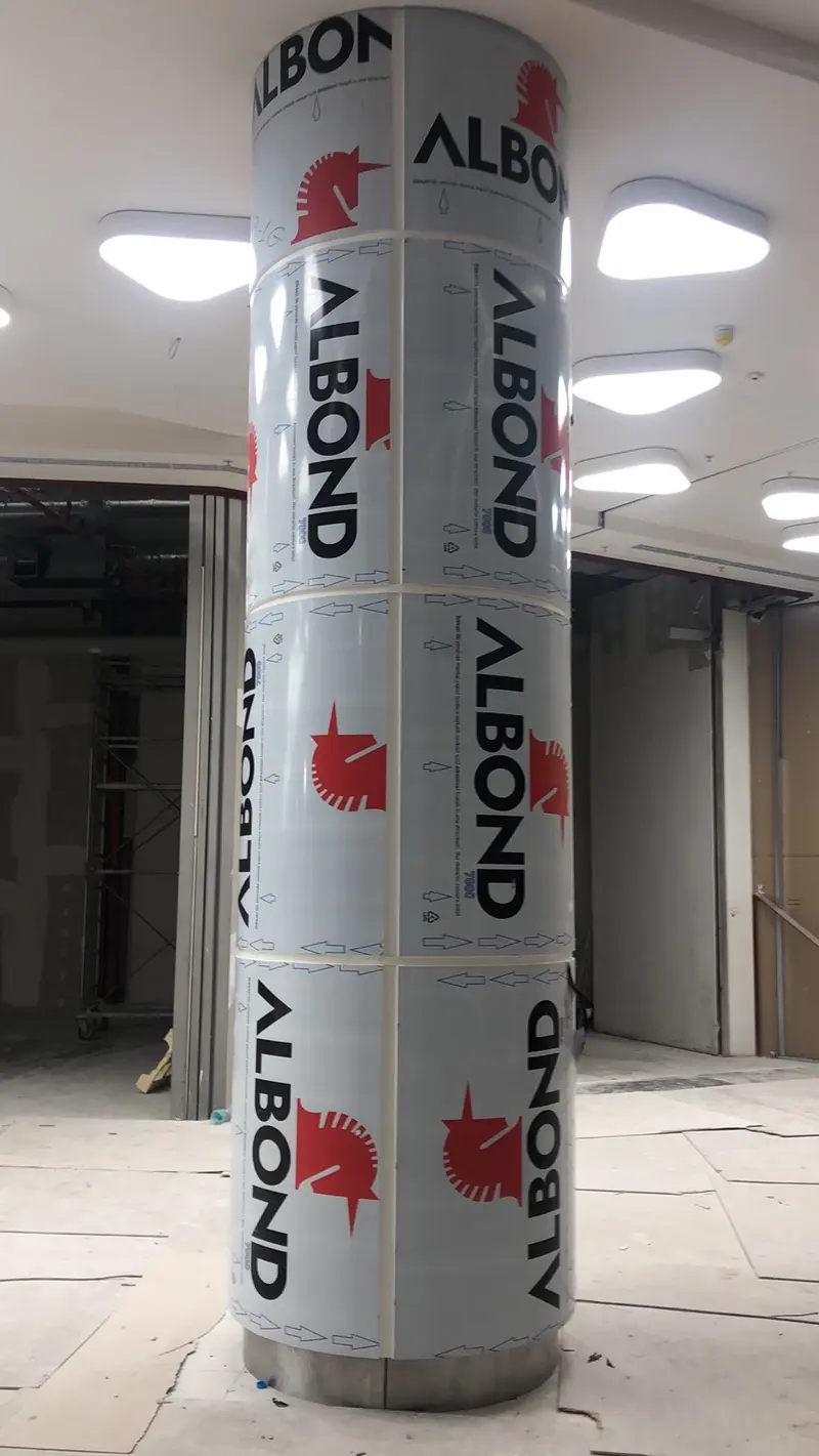 Завършена обшивка на колона